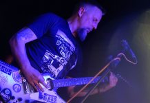 Robert „Litza” Friedrich – rozmowa o Flapjack, nowej płycie Luxtorpedy i nie tylko Robert "Litza" Friedrich (Flapjack, Luxtorpeda, 2Tm2,3) podczas koncertu 2Tm2,3 w Remont: Reaktywacja Legendy